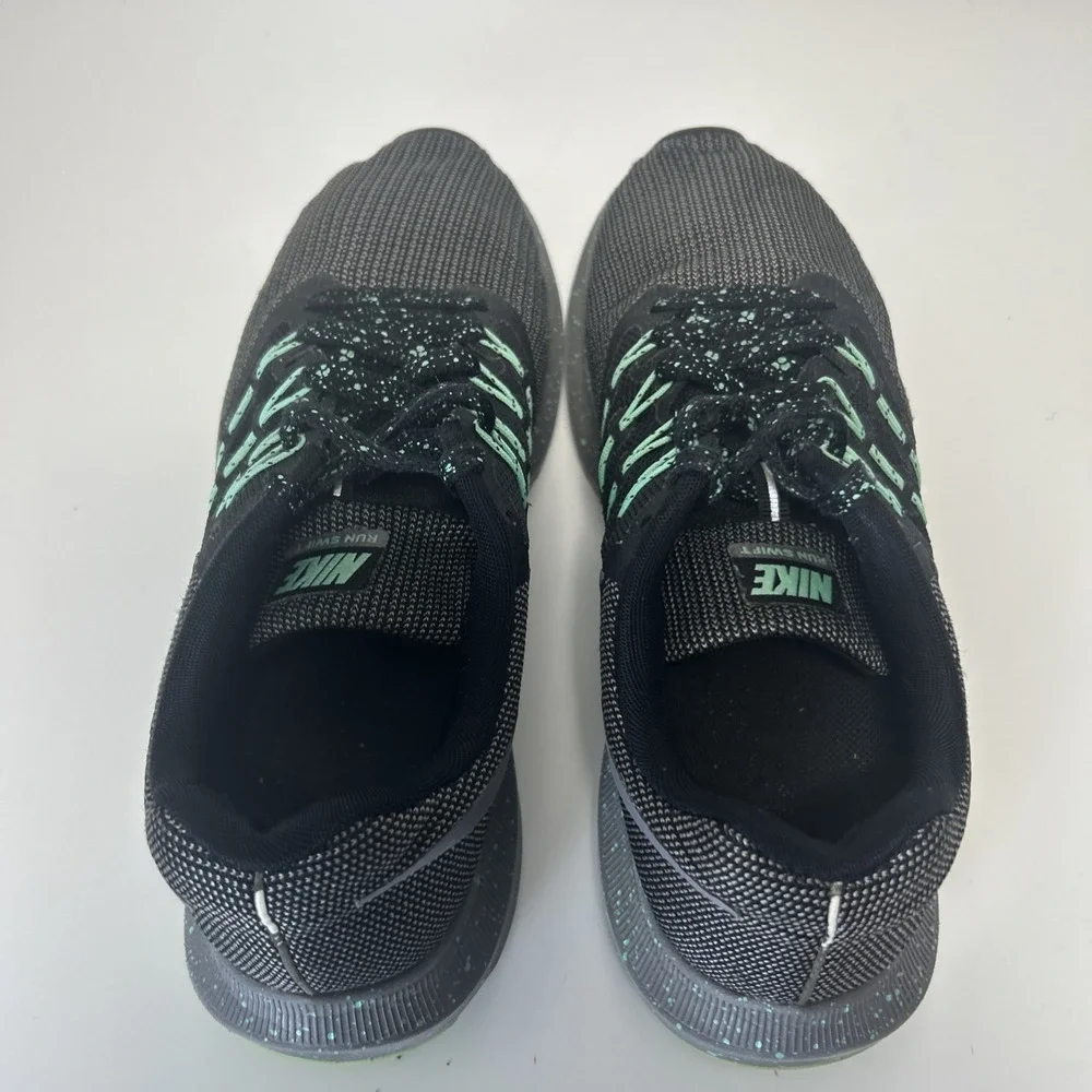 Nike Run Swift Running Shoes Womens SZ 9 Gray Black Green‎ AR1904-001